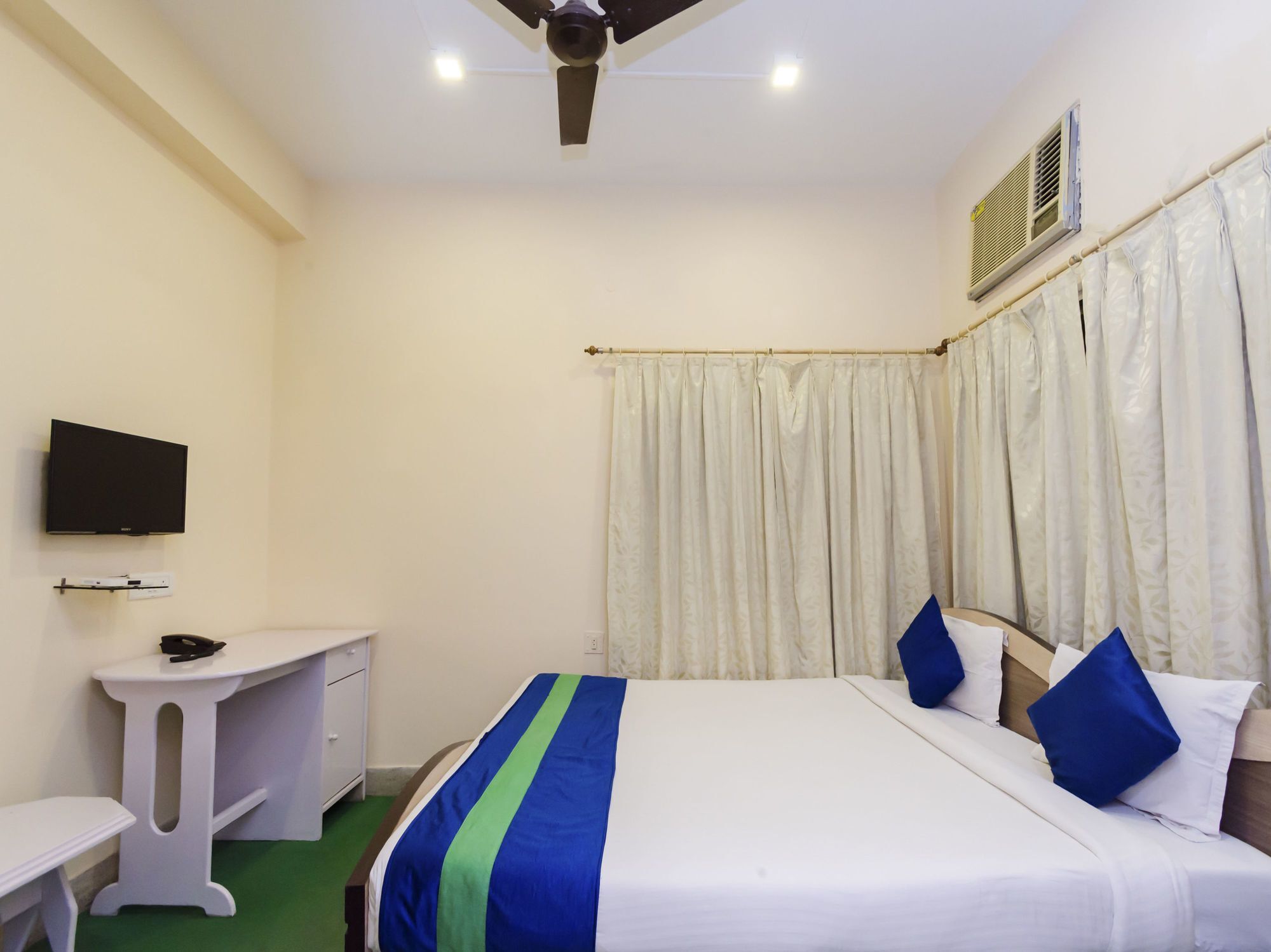 Oyo 8998 Hotel Aayash Liluāh Zewnętrze zdjęcie