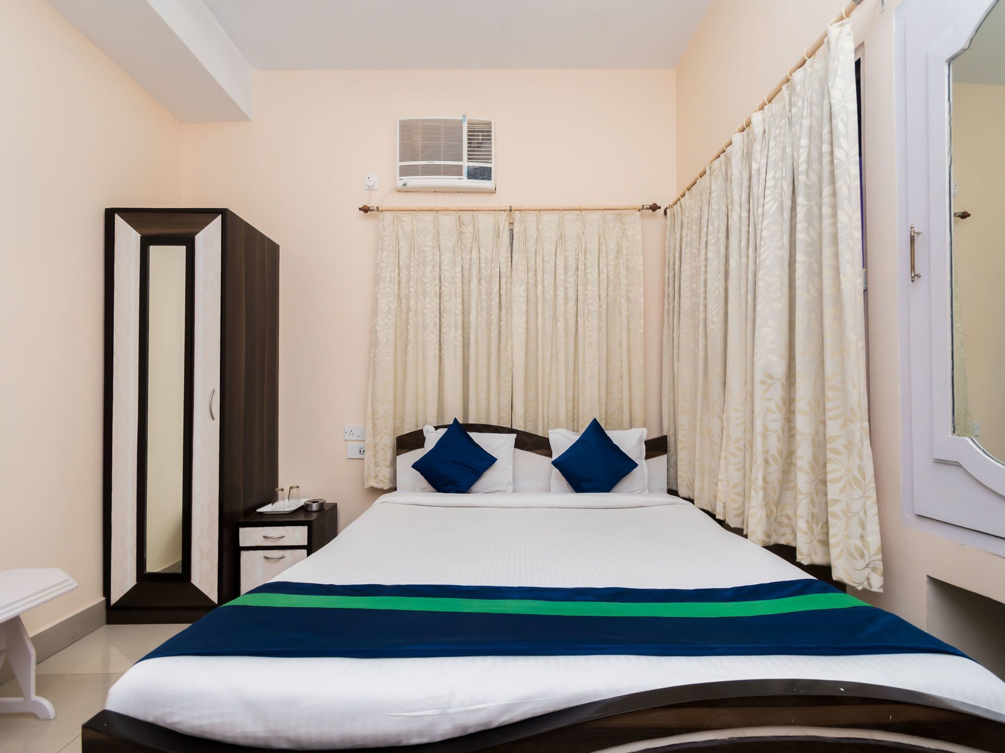 Oyo 8998 Hotel Aayash Liluāh Zewnętrze zdjęcie